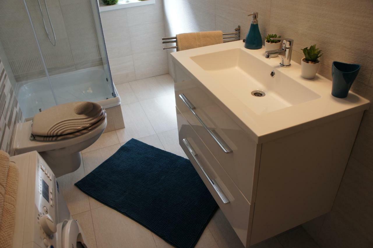 Laguna Beach Apartmanok Siofok Dış mekan fotoğraf